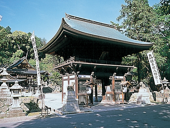 日牟禮八幡宮の写真