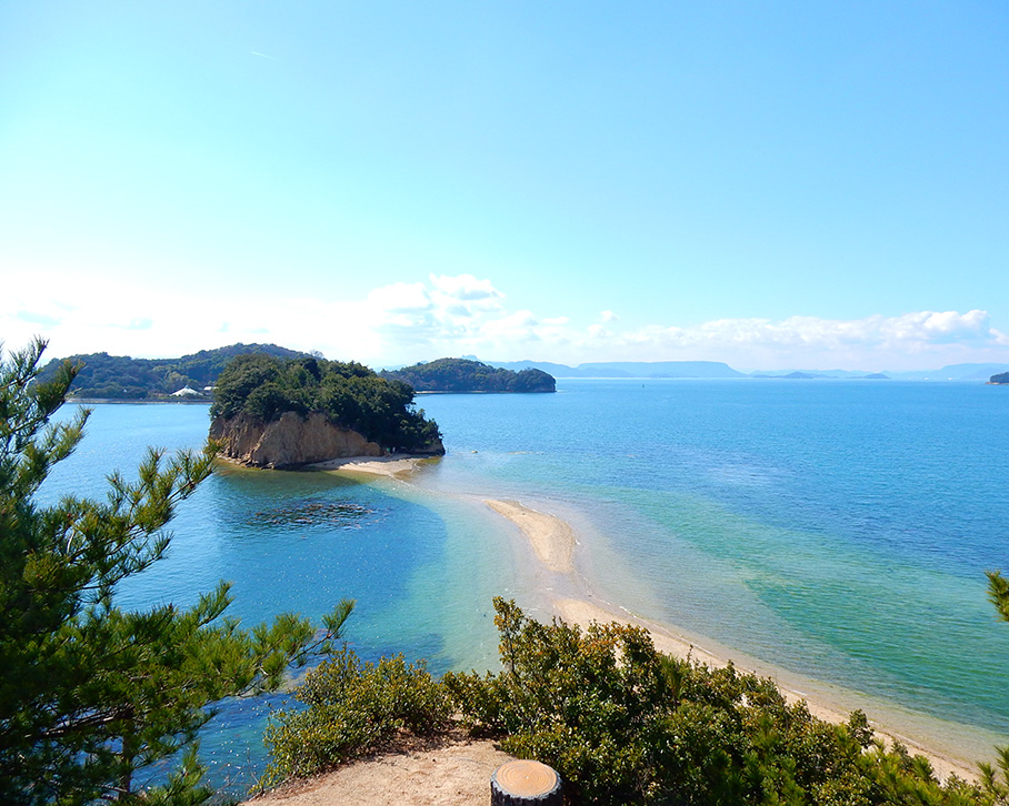 小豆島観光一泊二日モデルコースで二日目に立ち寄る「エンジェルロード」