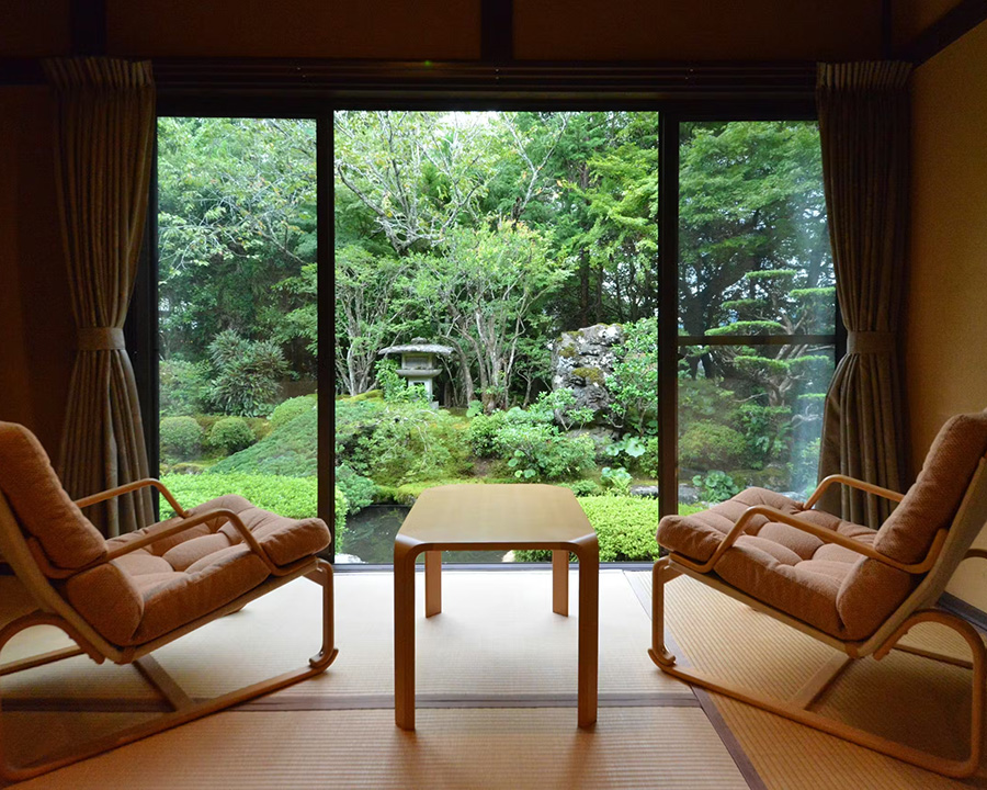 大原温泉湯元　旬味草菜　お宿　芹生