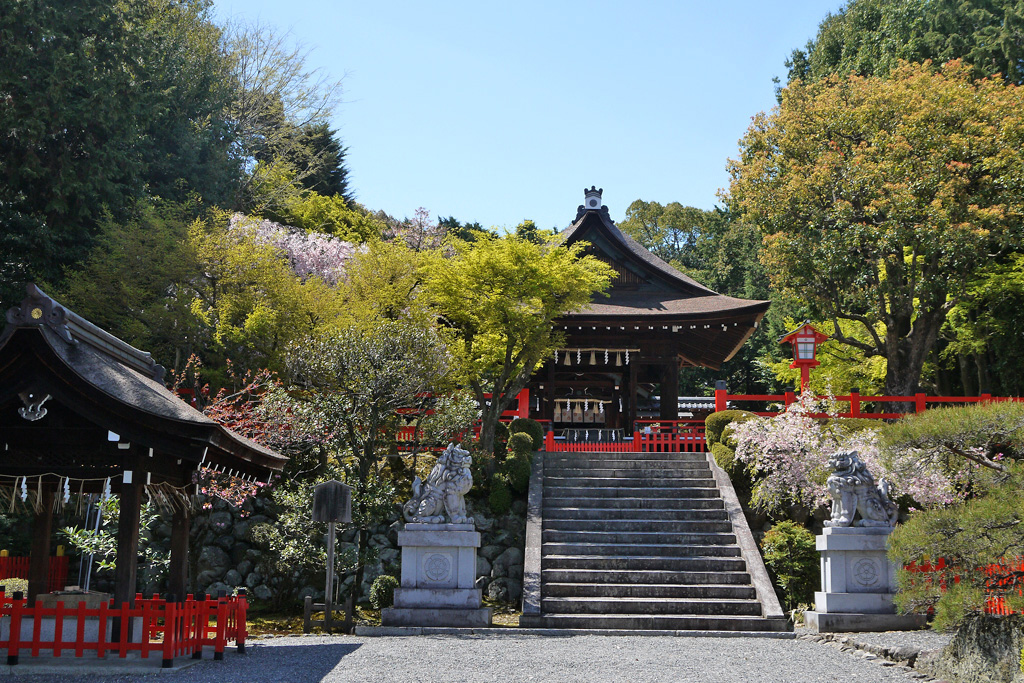 建勲神社