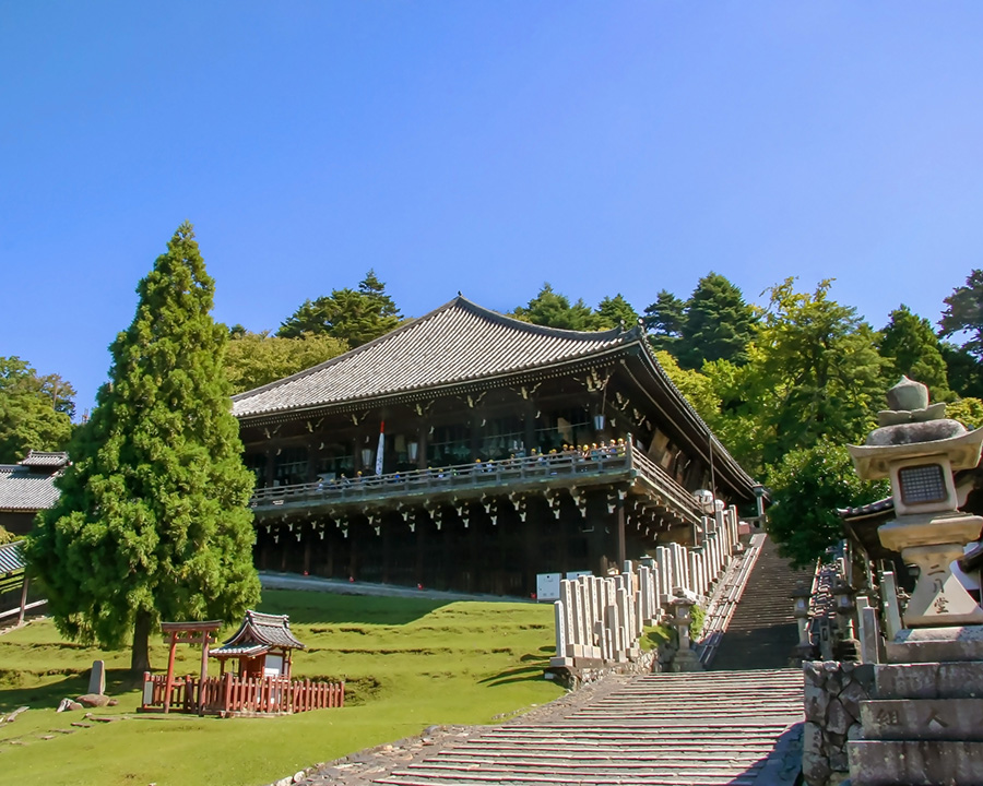 奈良観光モデルコース【半日・車なし】徒歩で巡る王道ルート：外せないスポット「東大寺二月堂」