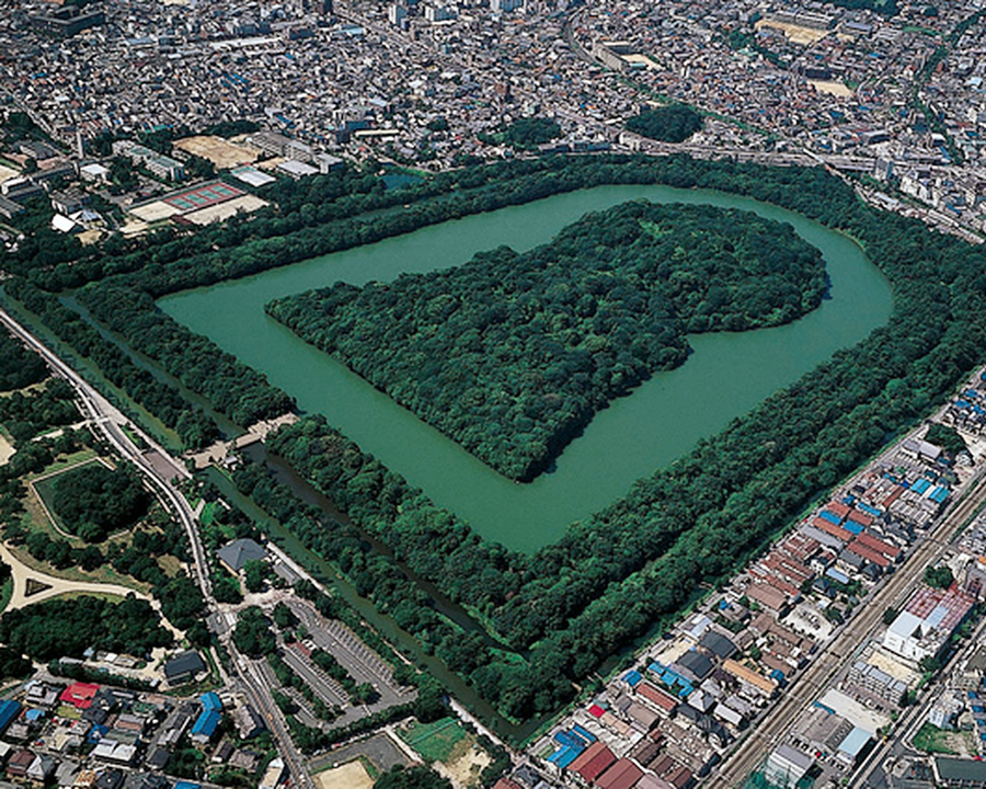 大阪観光一人旅で、穴場スポットを探しているなら「世界遺産を静かに歩ける 仁徳天皇陵古墳」へ