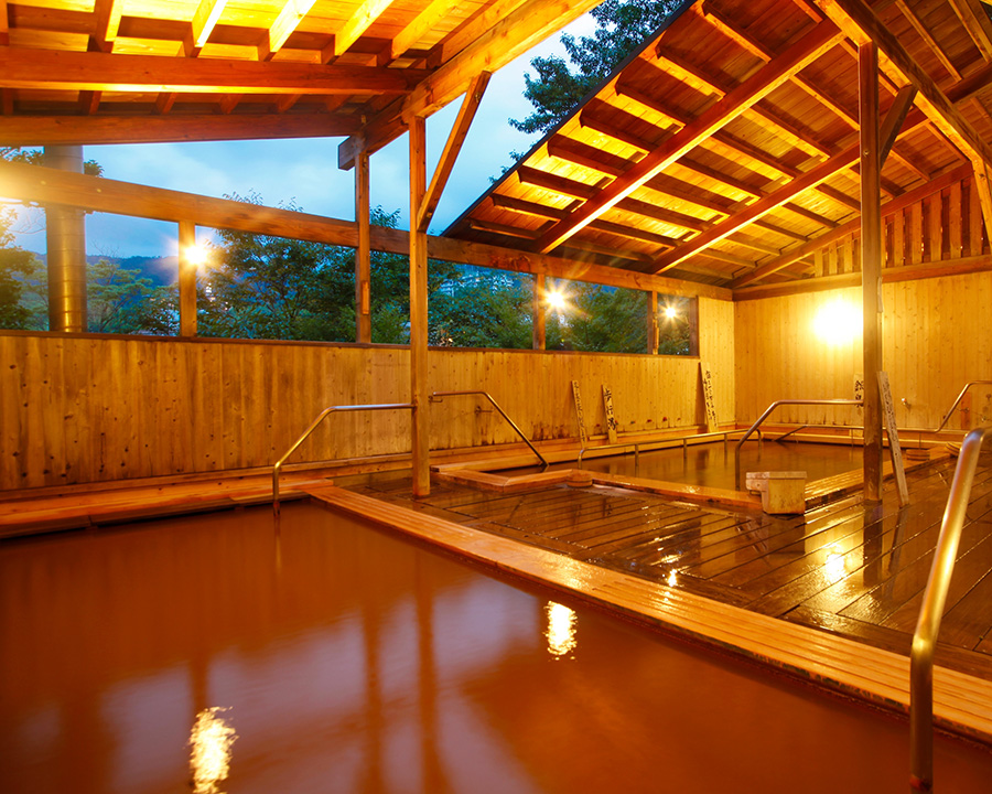 銀水荘 兆楽(ぎんすいそう ちょうらく)の露天風呂
