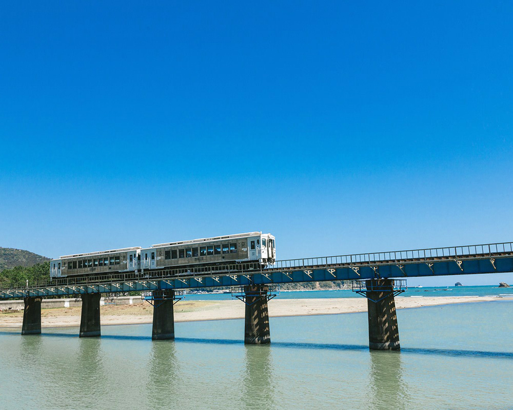 夏旅行おすすめ女子旅特集:観光電車