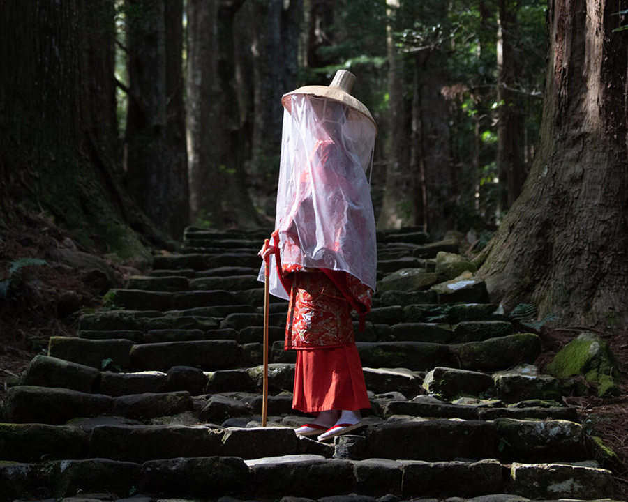平安時代の衣装で那智山も散策
