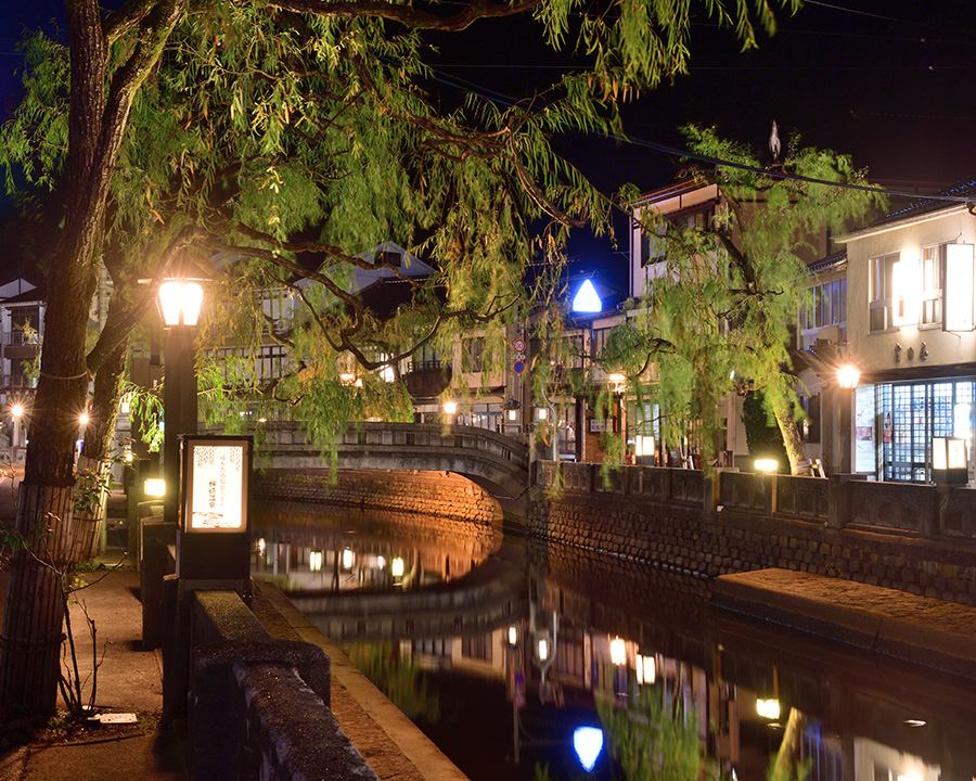 城崎温泉モデルコース：浴衣で夜の温泉街を散歩