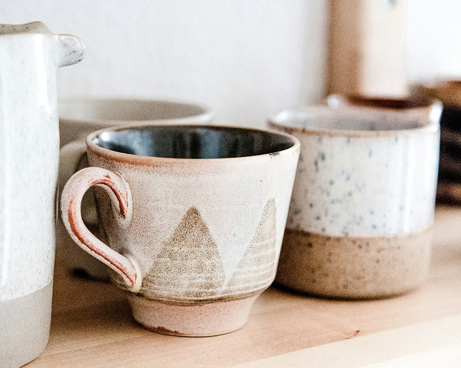 ⑩ 陶芸やアートなど“体験デート”で思い出を形に