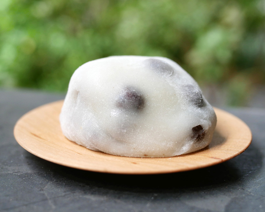 いなりふたば|“売り切れ必至”の豆大福