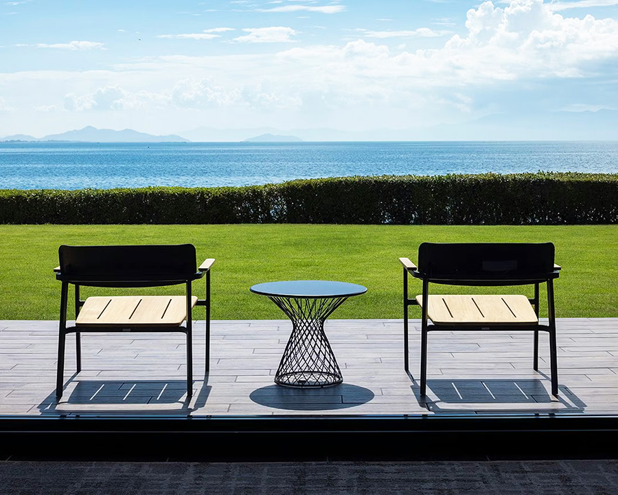 蒼の湖邸BIWAFRONT HIKONEのレイクビューロビー｜関西のエステ付き宿泊プラン（彦根）