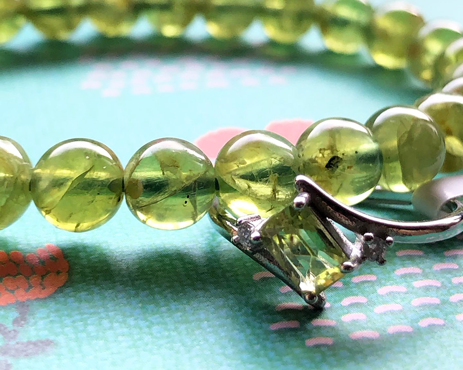 大人女子におすすめの奈良の体験：自分だけのお守りを作る｜パワーストーンブレスレット作り体験