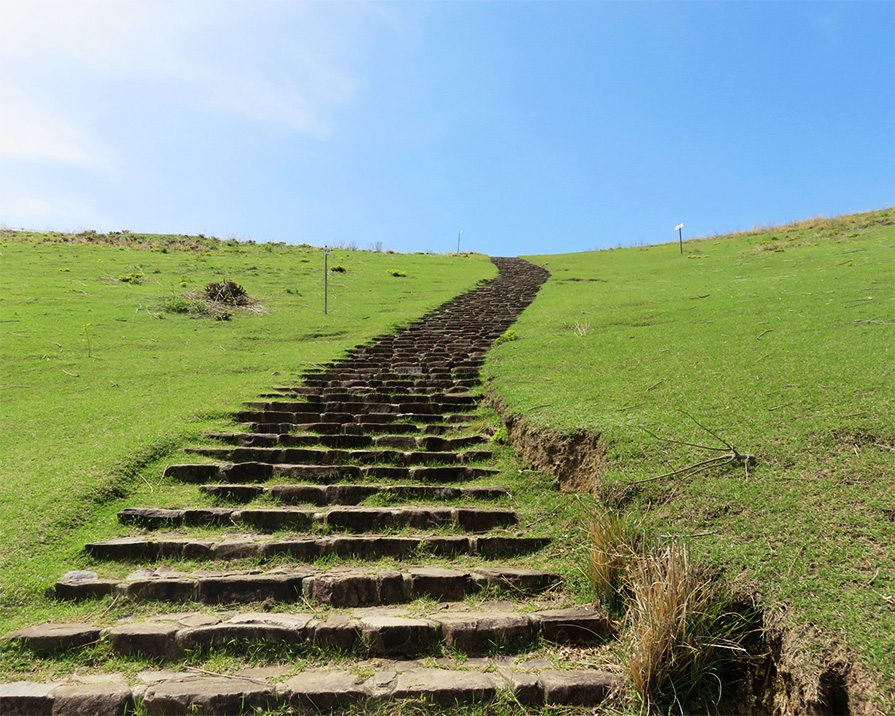 奈良若草山ハイキングに行ってきました：南ゲートは視界が開けてます
