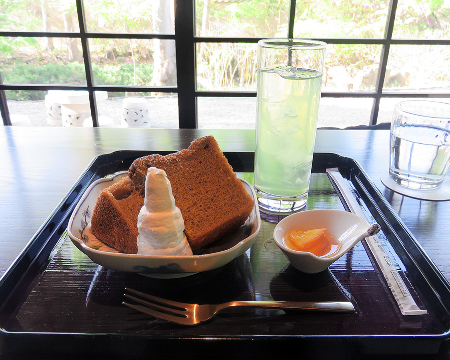 奈良若草山ハイキングに行ってきました：茶寮 世世でカフェタイム