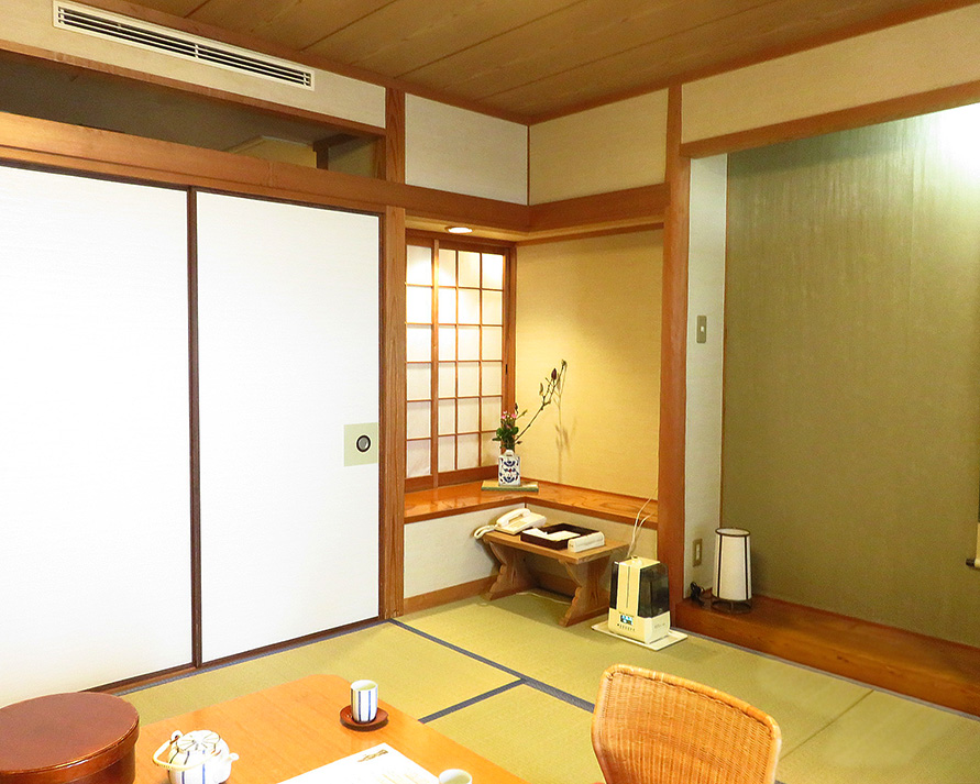 滋賀・長浜エリア一泊二日旅：「尾上温泉 旅館紅鮎」お部屋